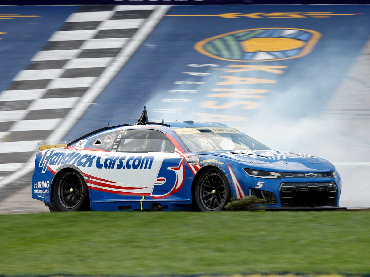 *PREORDER* 2026 Kyle Larson #5 Hendrick Cars Chevrolet 1/64 NASCAR Diecast Chassis (Kansas Win)